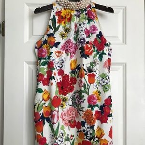 MOSCHINO dress size 40 or US size 6. Pearl choker collar and pockets